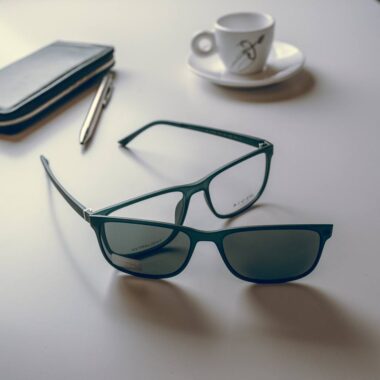 Minimal Eyewear, совршен придружник на модерниот и деловен маж